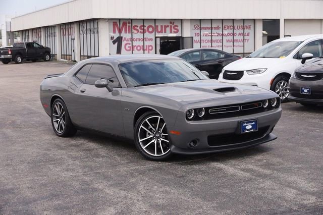 Used 2023 Dodge Challenger R/T w/ Plus Package image 2