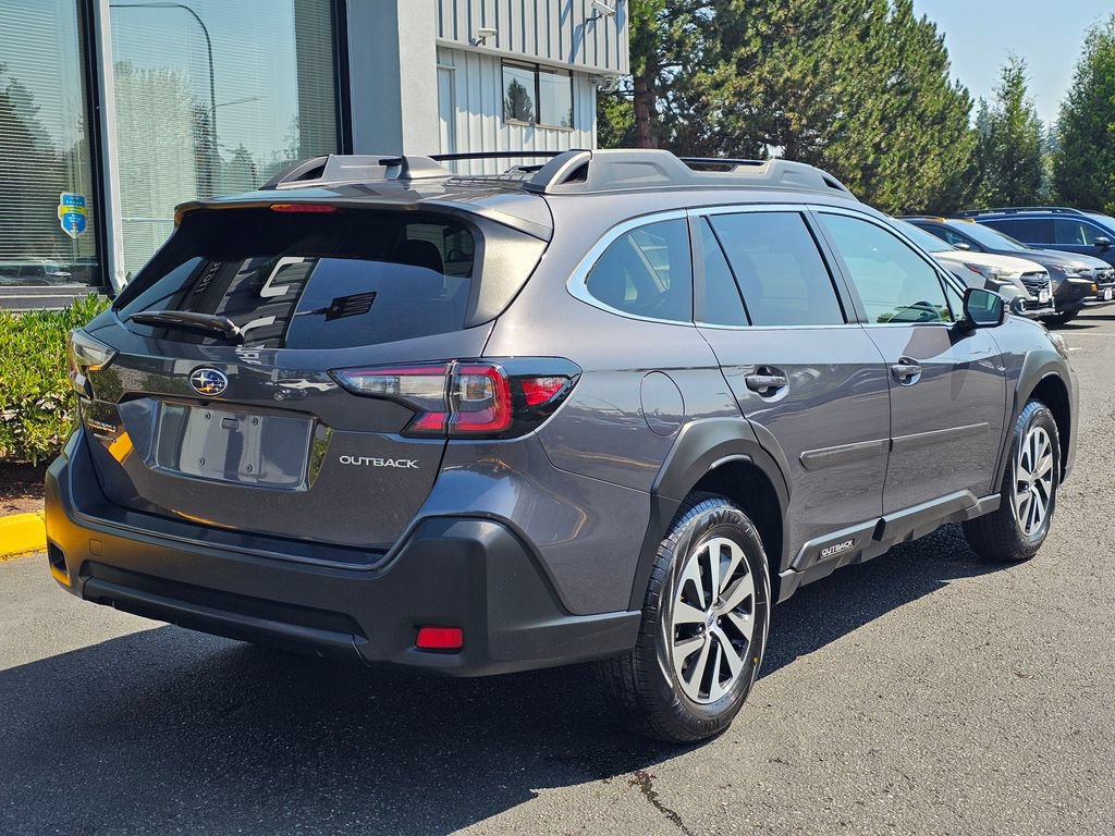 Used 2023 Subaru Outback Premium AWD/4WD image 7