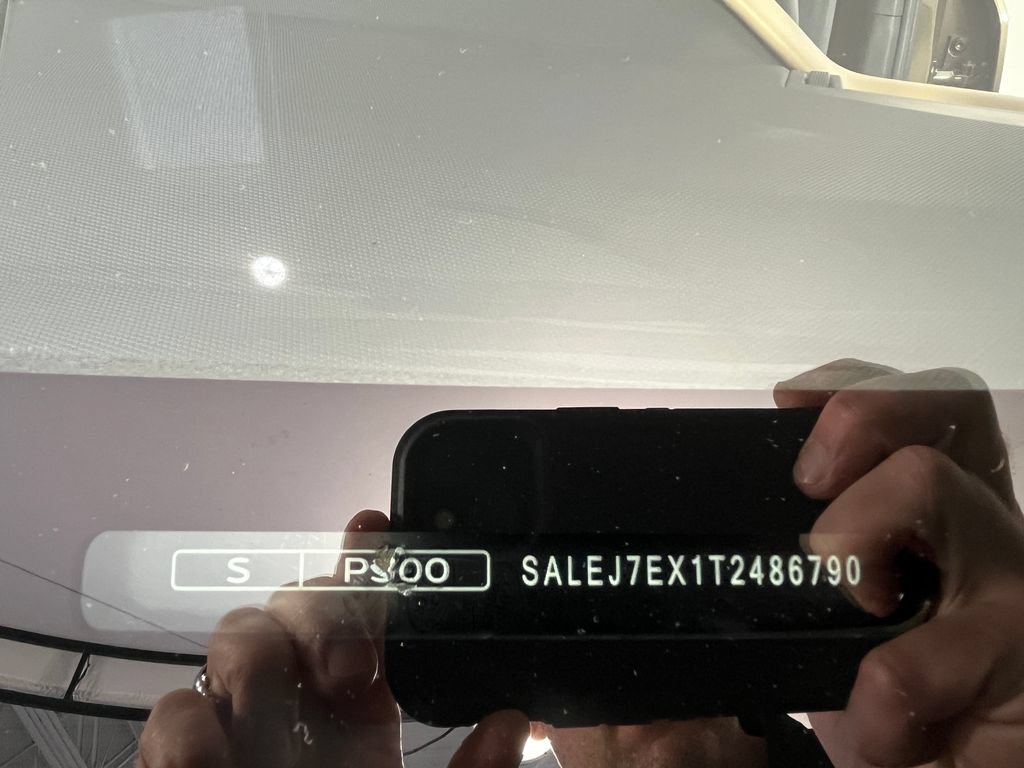 Used 2026 Land Rover Defender 110 S AWD/4WD image 28