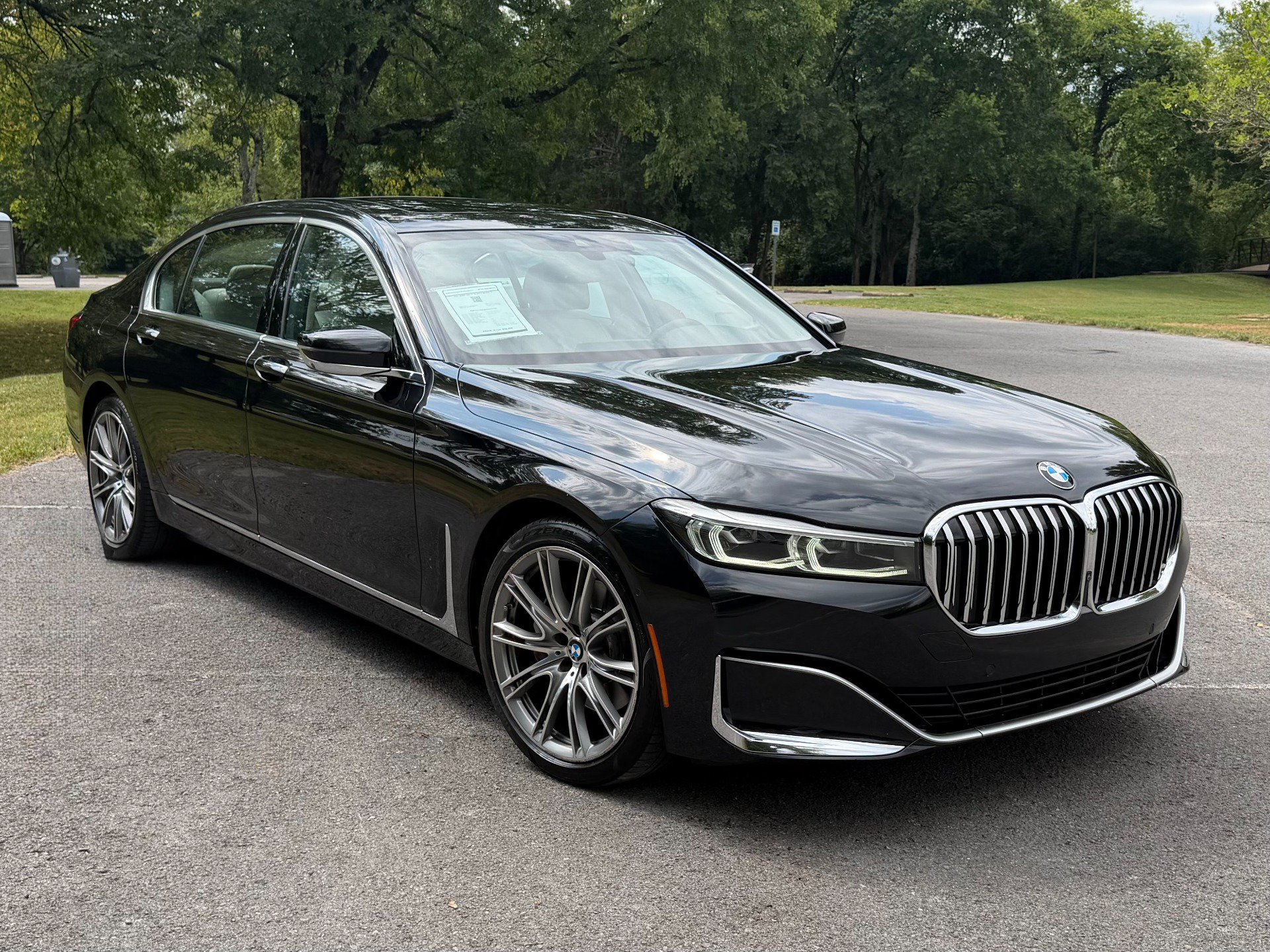 Used 2021 BMW 740i RWD image 1