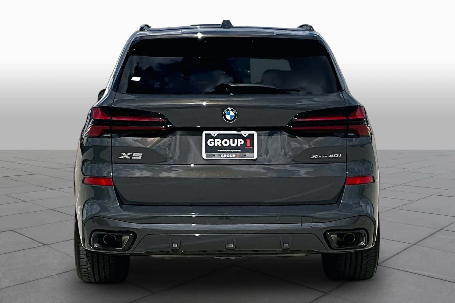 Used 2026 BMW X5 xDrive40i w/ M Sport Package AWD/4WD image 4