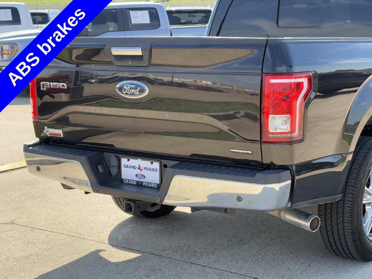 Used 2015 Ford F150 XLT w/ Equipment Group 302A Luxury RWD image 9