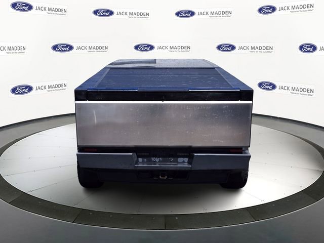 Used 2024 Tesla Cybertruck AWD Crew Cab image 4