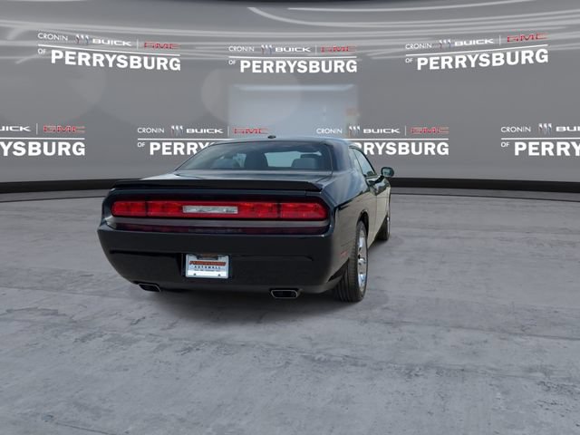 Used 2014 Dodge Challenger SXT w/ Super Sport Group (SS/T) RWD image 7