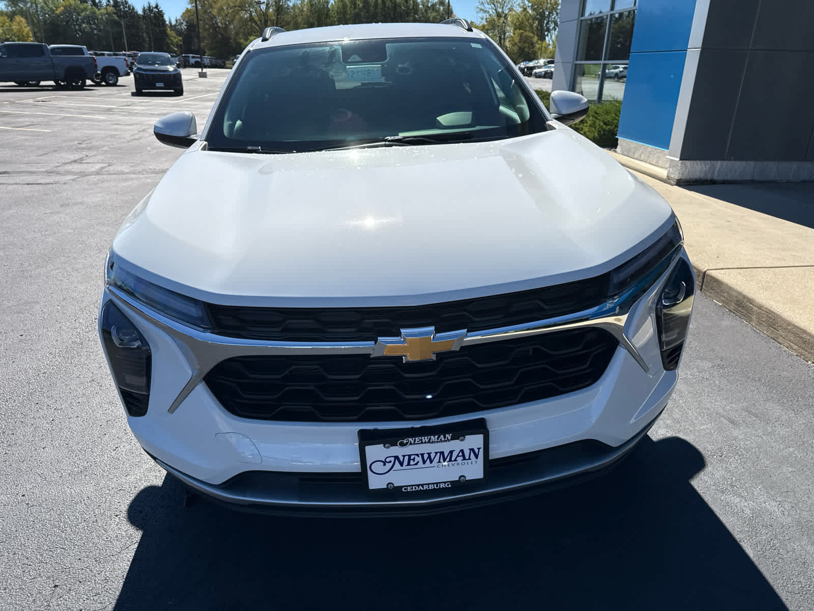 New 2026 Chevrolet Trax LT w/ Driver Confidence Package FWD image 2