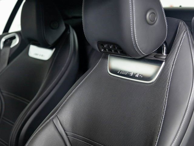 Used 2022 Mercedes-Benz SL 63 AMG 4MATIC w/ Driver Assistance Package image 11