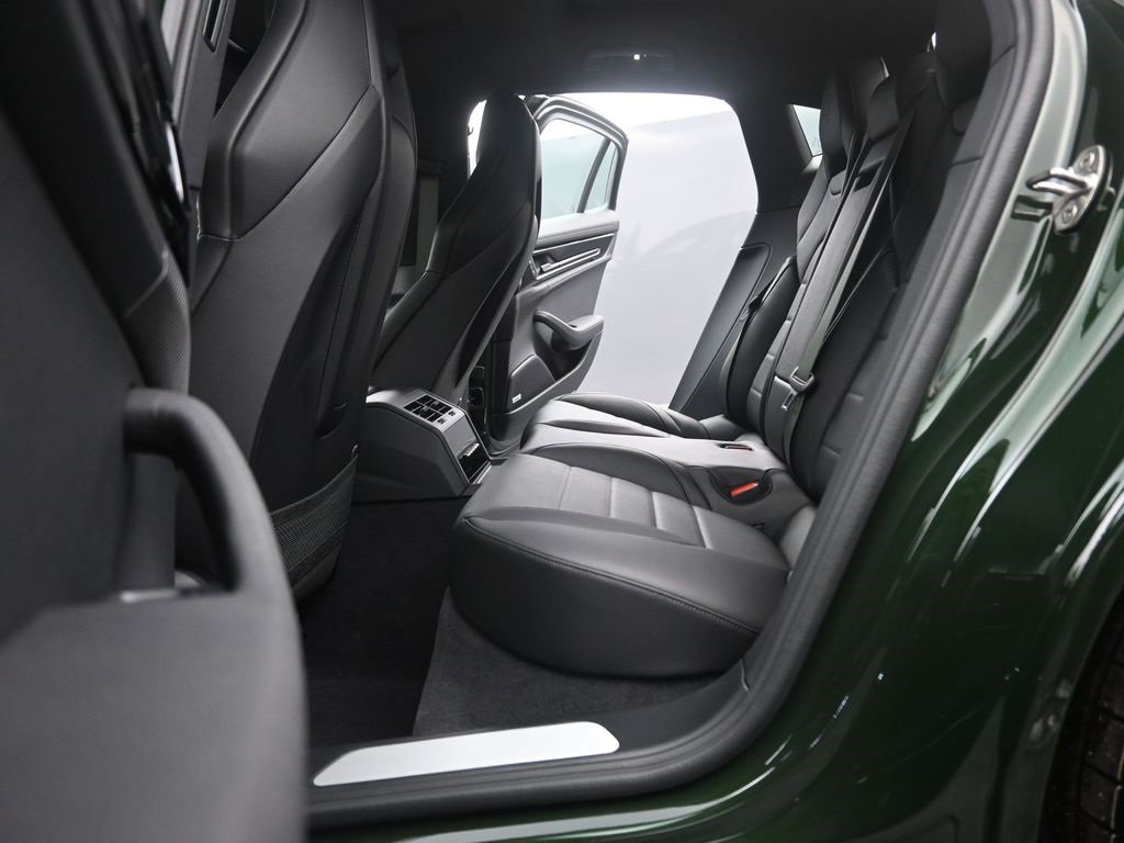 New 2025 Porsche Panamera image 25