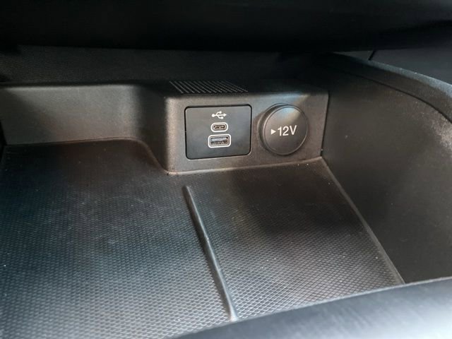 Used 2025 Ford Escape ST-Line Select image 27