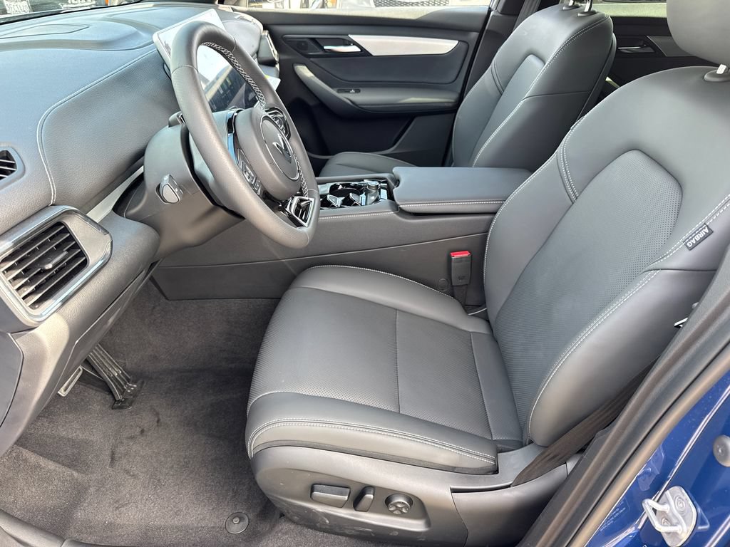 New 2025 VinFast VF 8 Plus AWD/4WD image 25