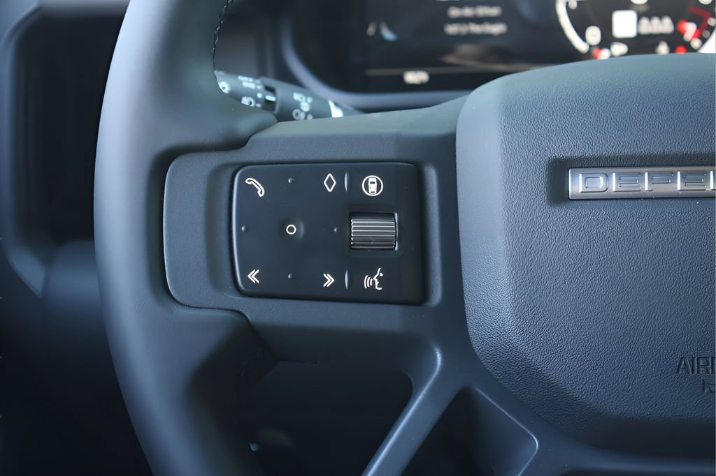 New 2026 Land Rover Defender 110 X-Dynamic SE AWD/4WD image 19