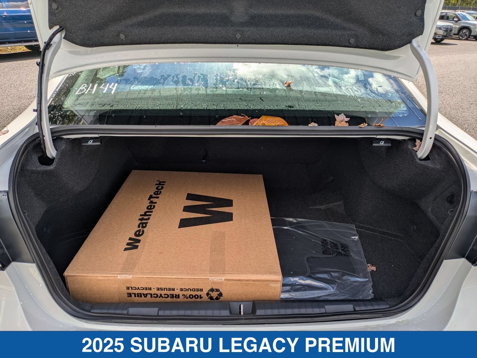 Certified 2025 Subaru Legacy Premium AWD/4WD image 18