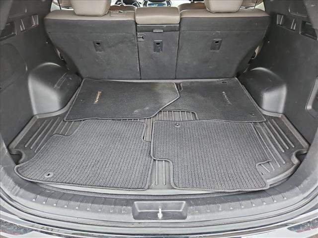 Used 2017 Hyundai Santa Fe Sport w/ Cargo Package AWD/4WD image 6