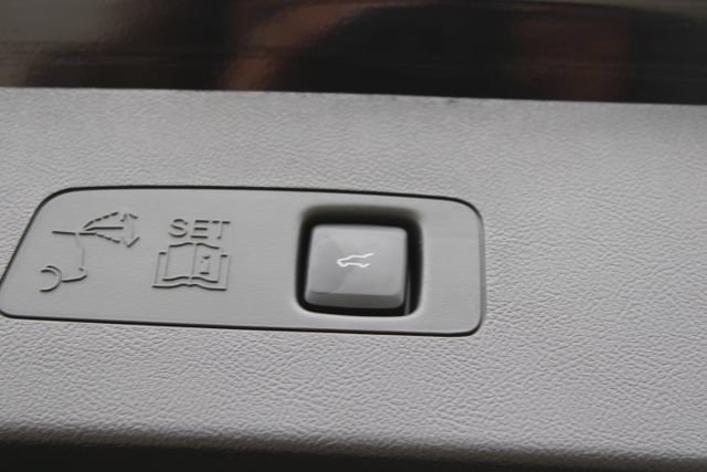 Used 2023 Lincoln Corsair Reserve FWD image 41