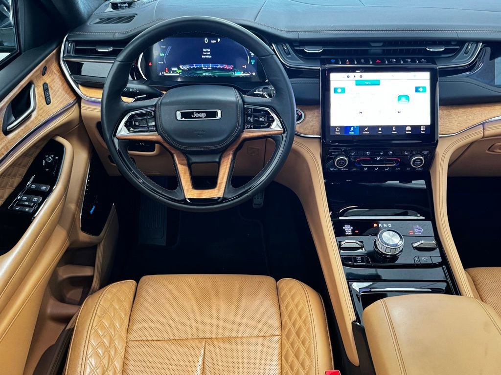 Certified 2023 Jeep Grand Cherokee Summit image 12