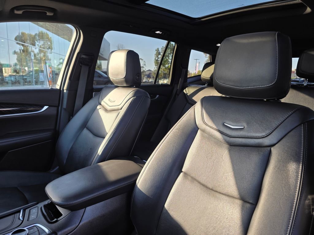 Used 2020 Cadillac XT6 Premium Luxury image 18