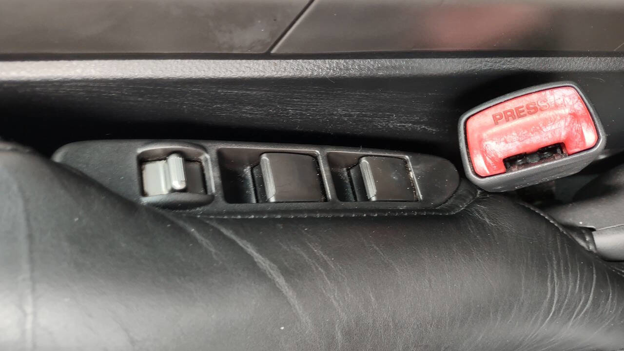 Used 2003 INFINITI G35 Coupe w/ Premium Pkg RWD image 14