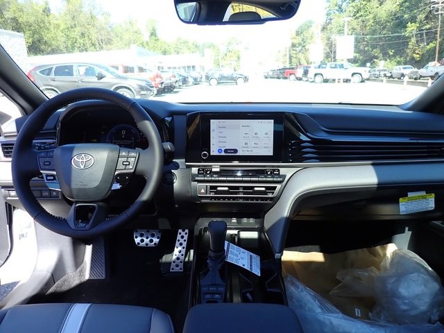 New 2026 Toyota Camry SE image 13