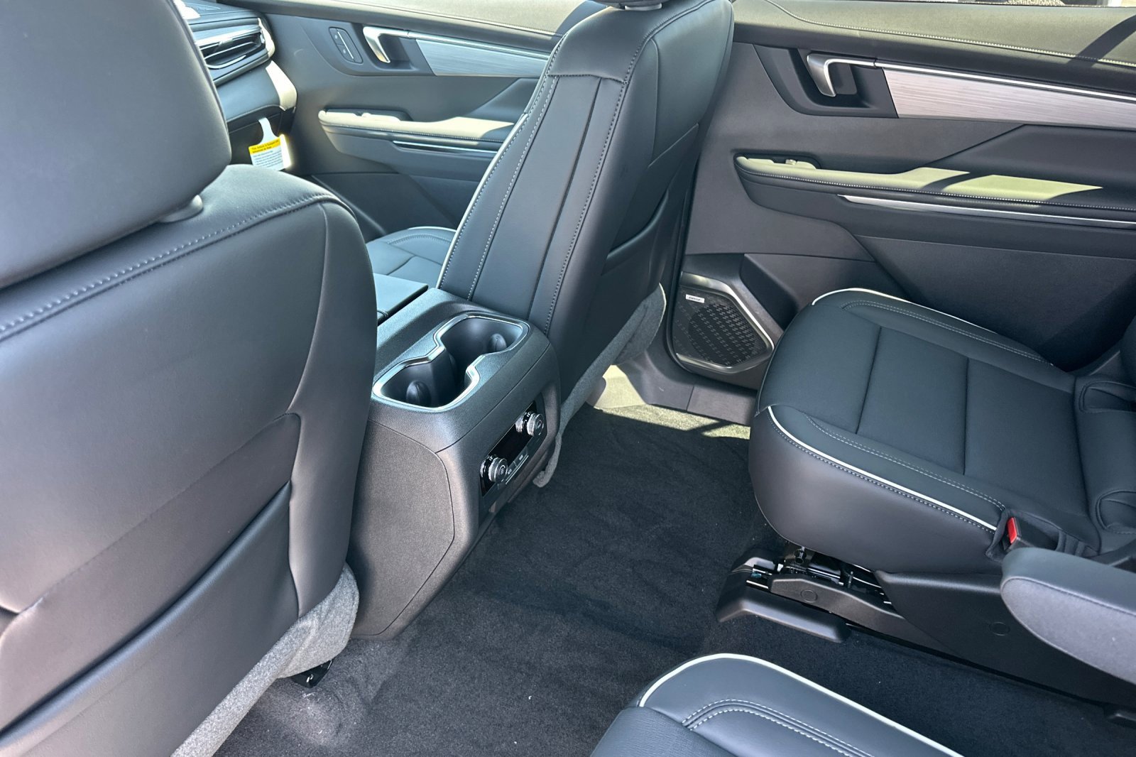 New 2025 Buick Enclave Preferred w/ Power Package image 10