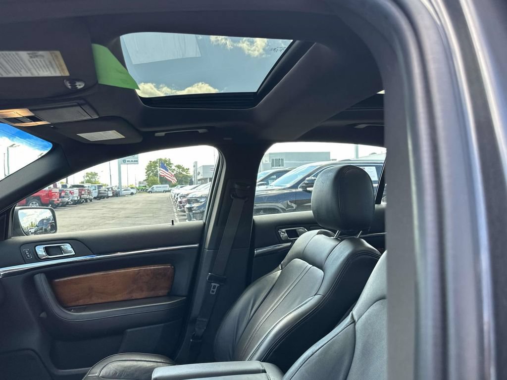 Used 2015 Lincoln MKS AWD w/ Equipment Group 101A image 21