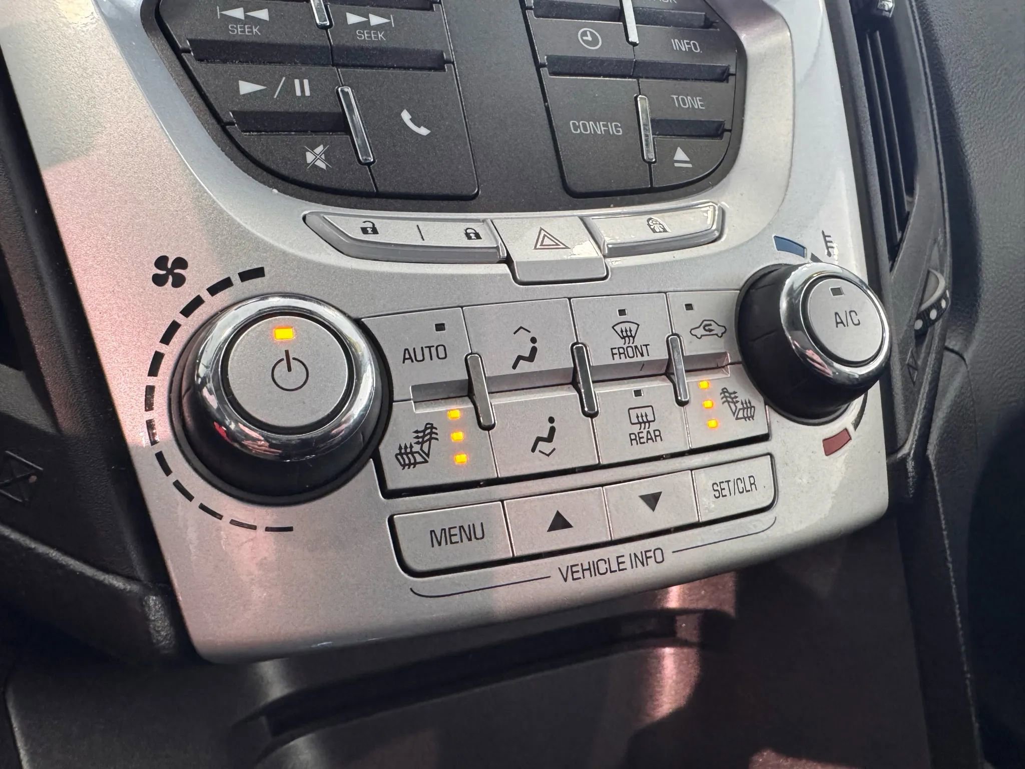 Used 2013 Chevrolet Equinox LTZ image 27