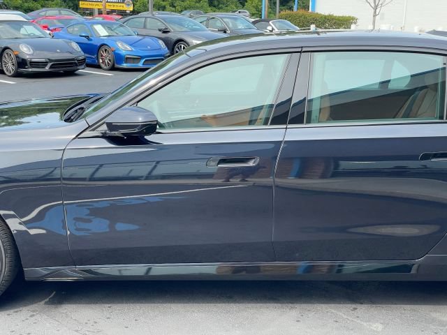 Used 2025 BMW 740i xDrive AWD/4WD image 16