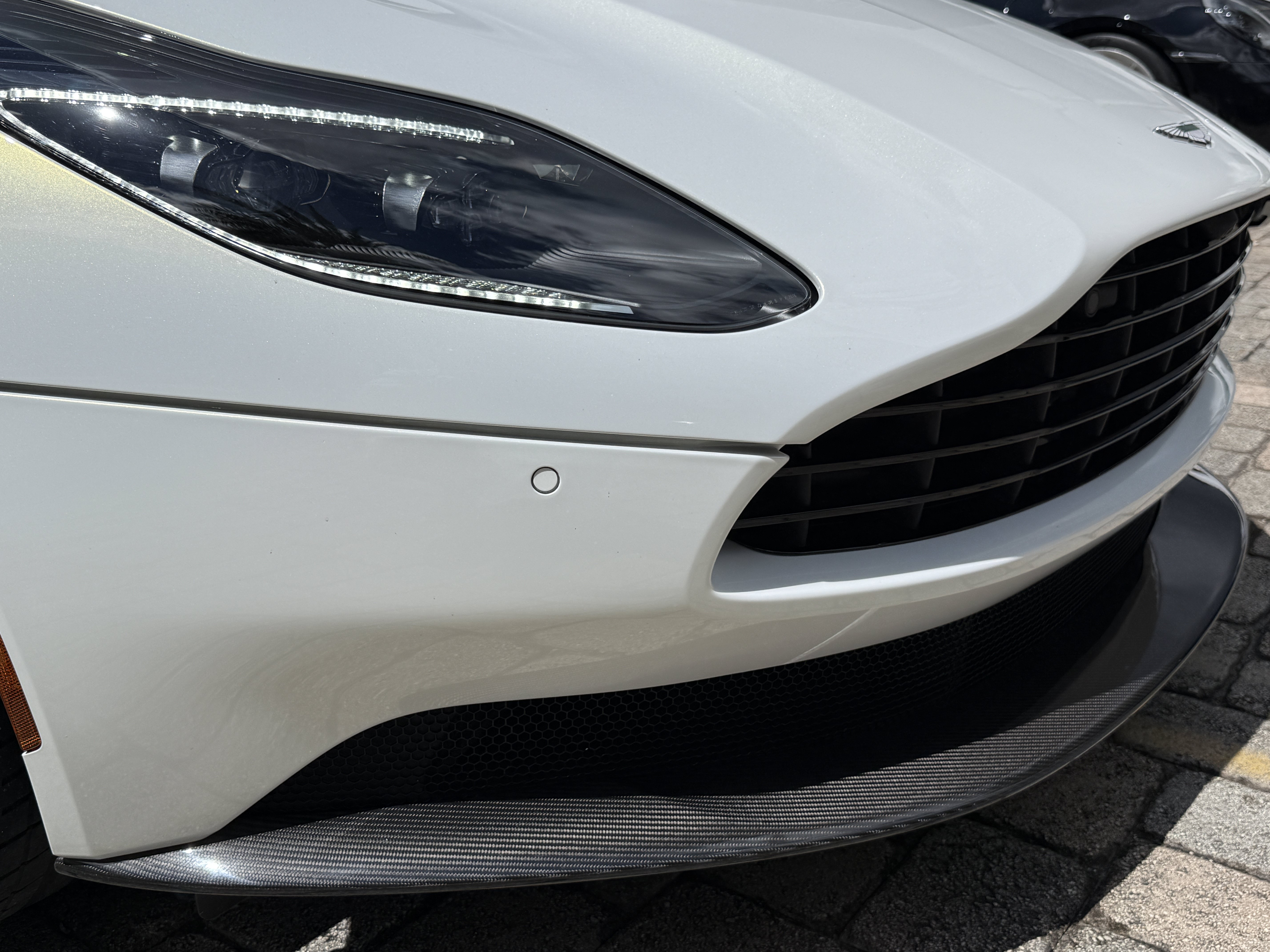 Used 2020 Aston Martin DB11 AMR RWD image 8