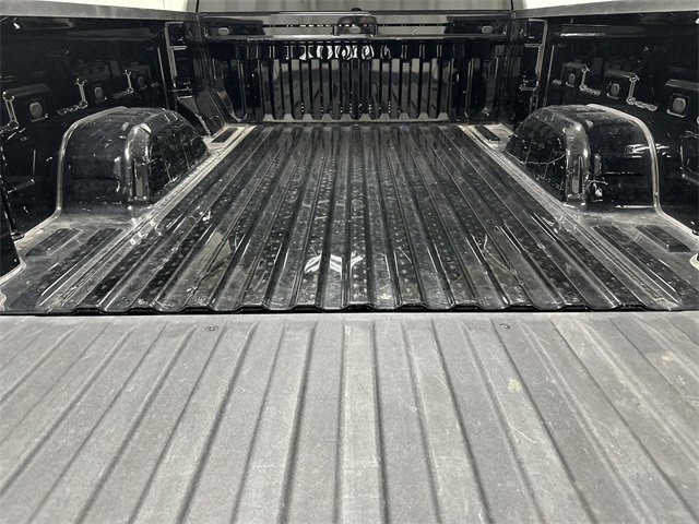 Used 2022 Chevrolet Silverado 1500 LT image 16