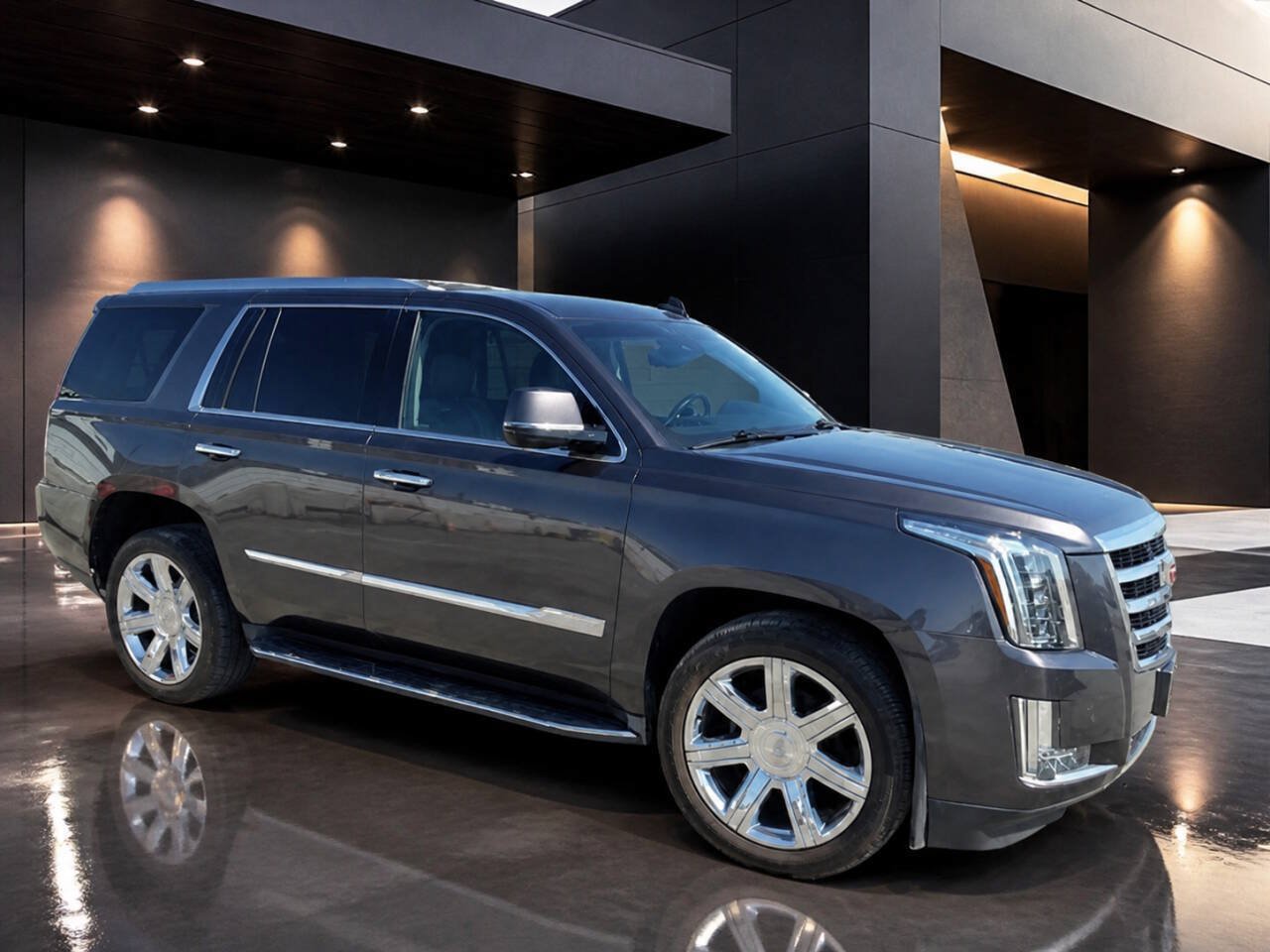 Used 2016 Cadillac Escalade Luxury RWD image 1
