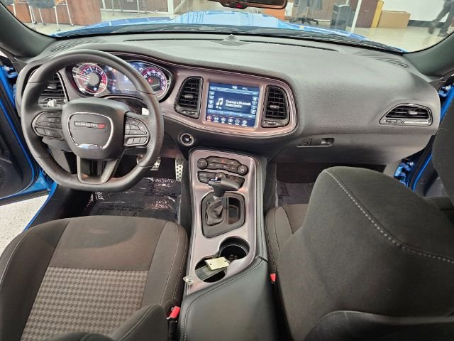 Used 2023 Dodge Challenger R/T w/ Performance Handling Group image 9