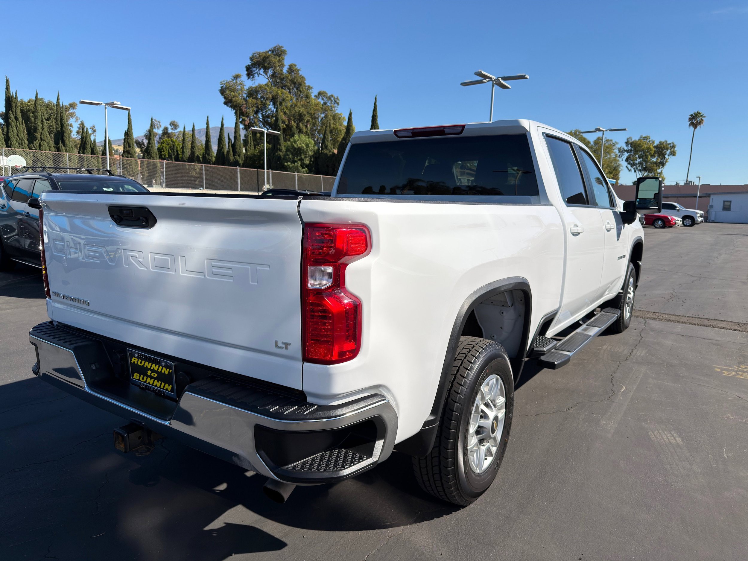 Used 2025 Chevrolet Silverado 2500 LT w/ Convenience Package AWD/4WD image 8
