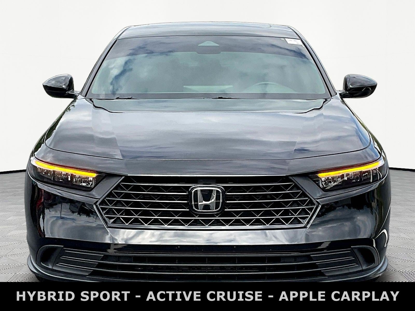 Used 2024 Honda Accord Sport image 2