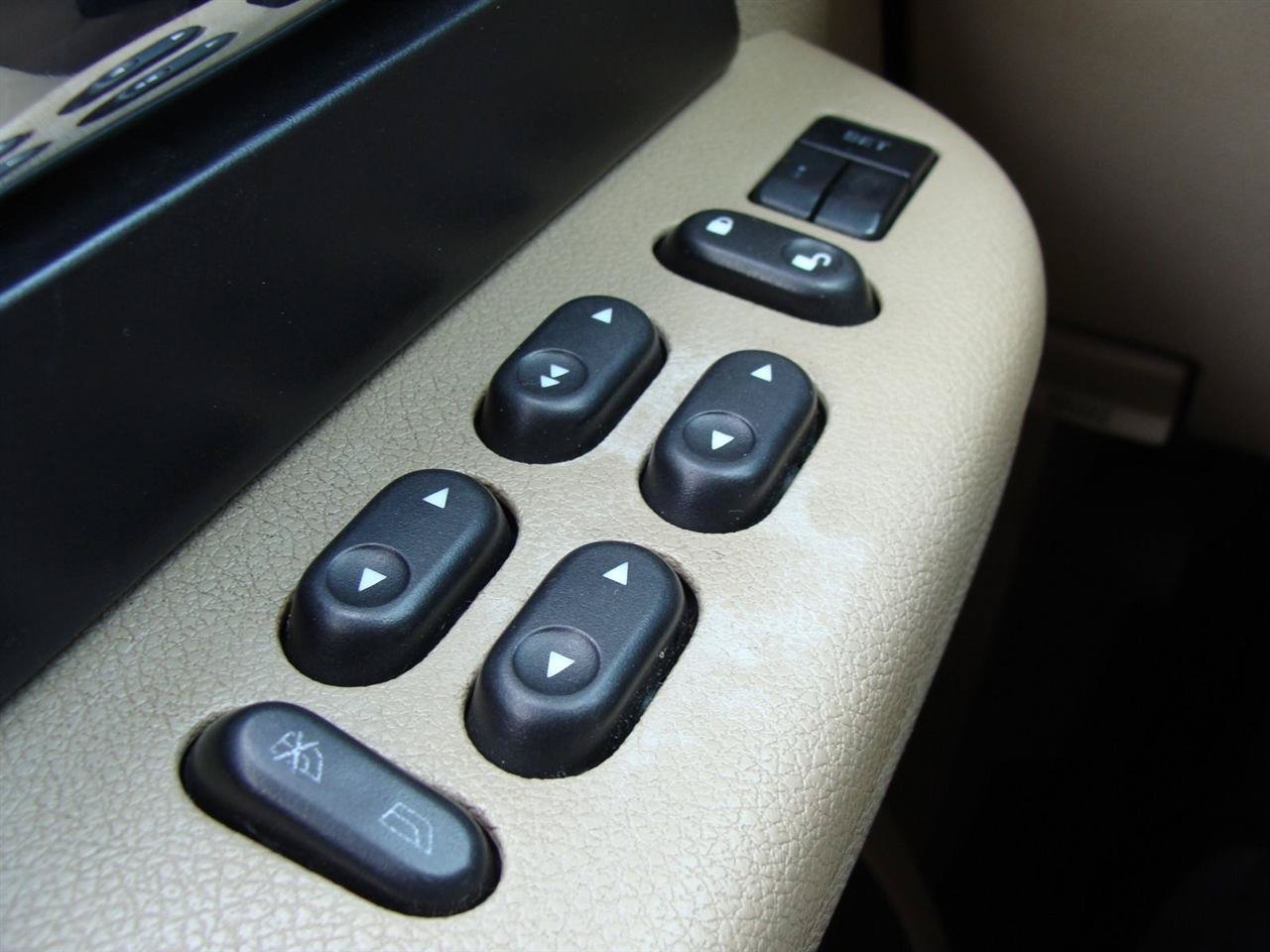 Used 2006 Ford Expedition Eddie Bauer AWD/4WD image 18