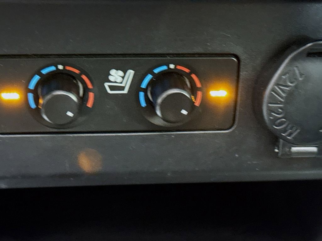 Used 2018 Toyota 4Runner Limited image 19