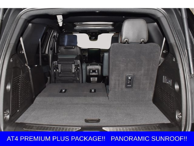 Used 2025 GMC Yukon AT4 w/ AT4 Premium Plus Package AWD/4WD image 15