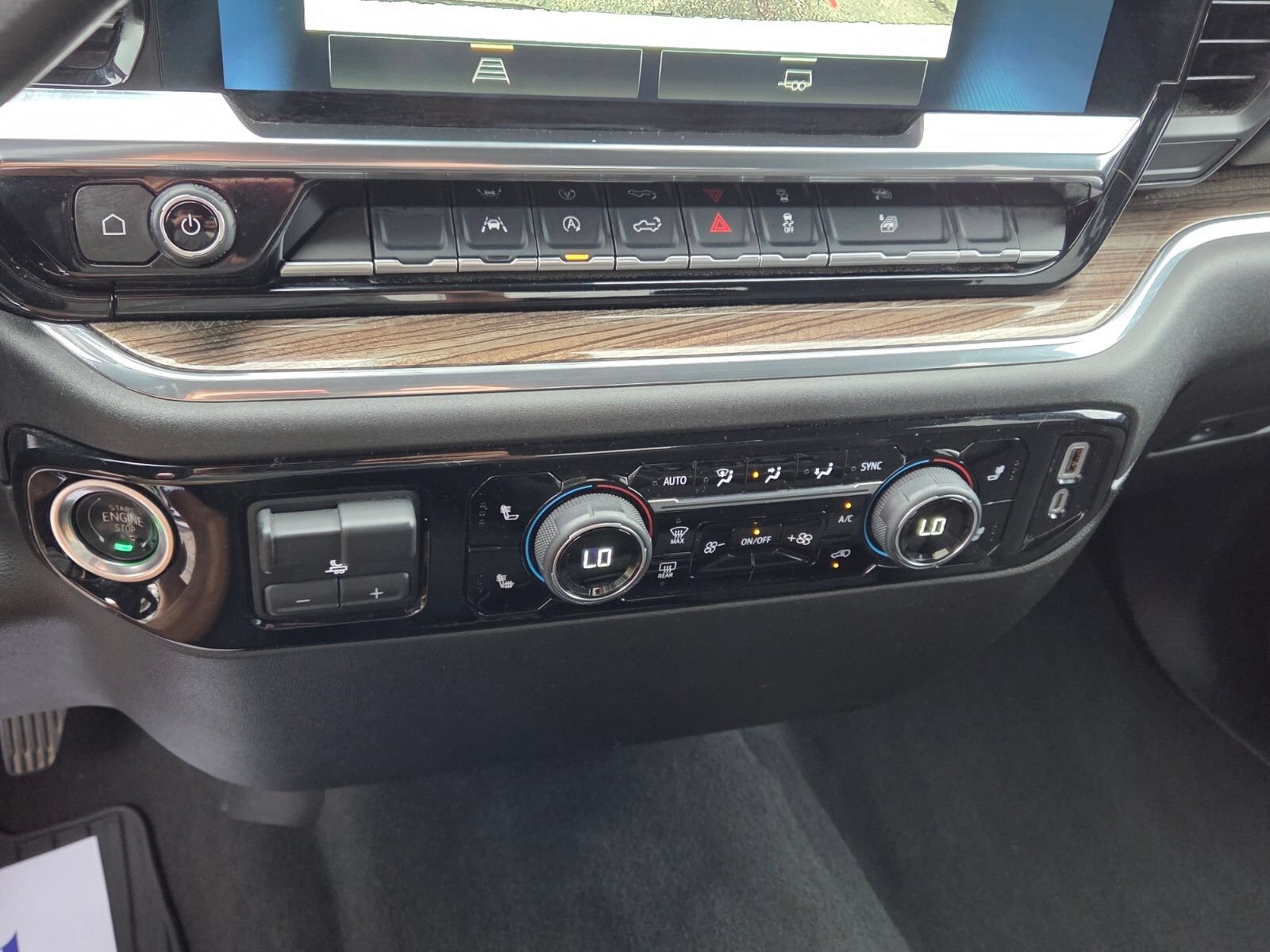 Used 2025 Chevrolet Silverado 1500 LT RWD image 21