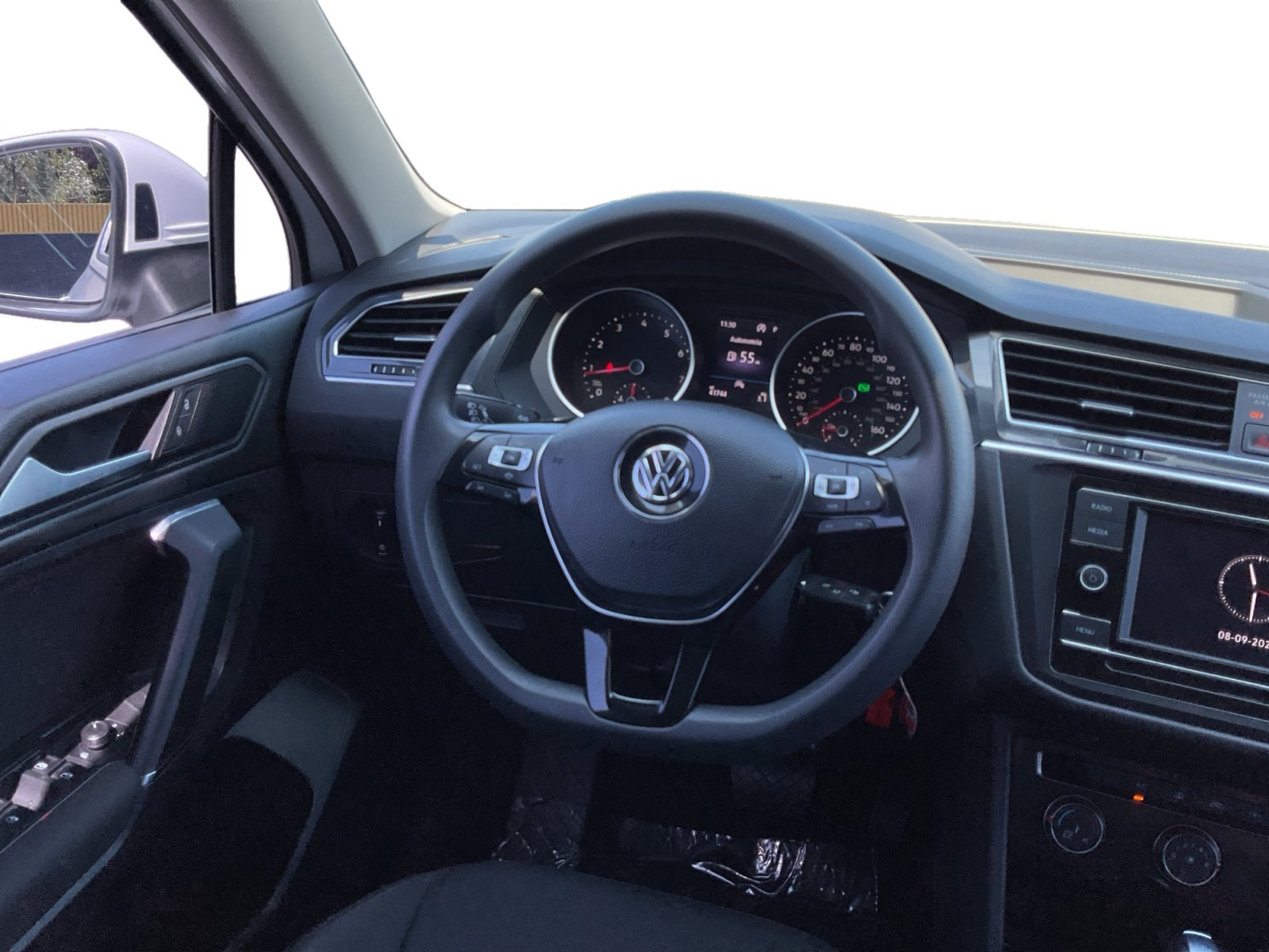Used 2020 Volkswagen Tiguan S FWD image 11