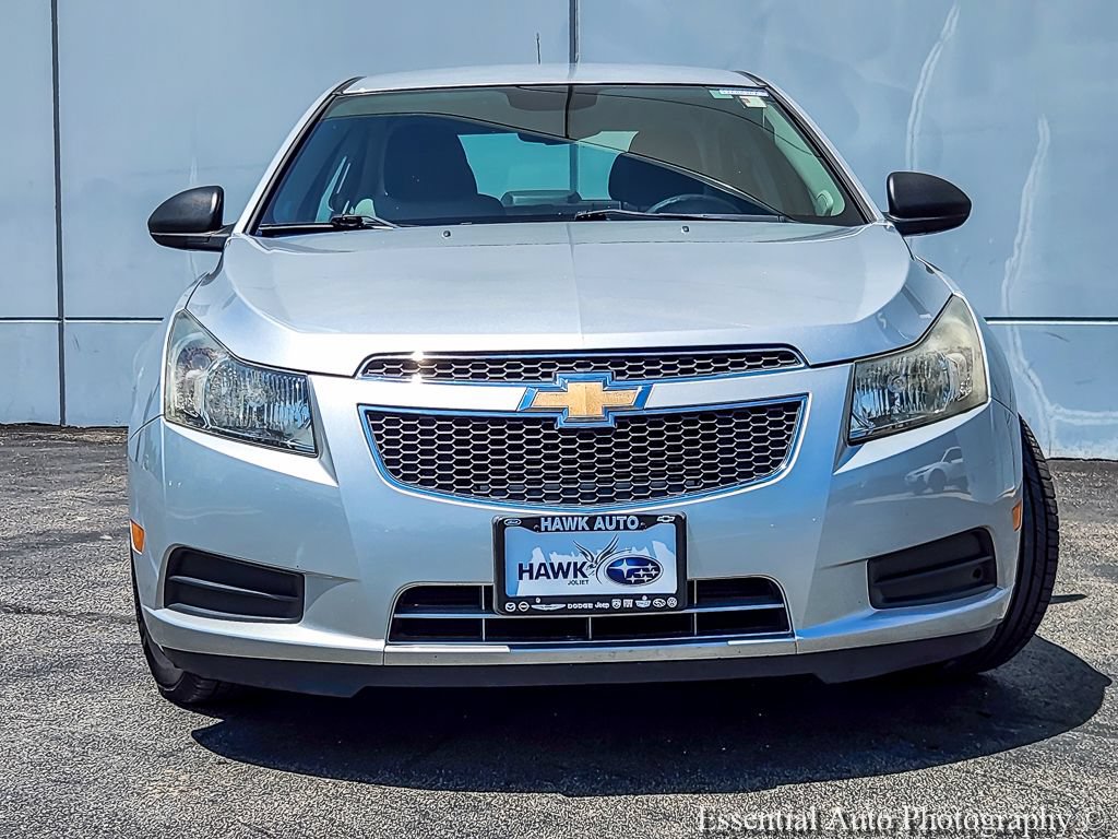 Used 2013 Chevrolet Cruze LS FWD image 4