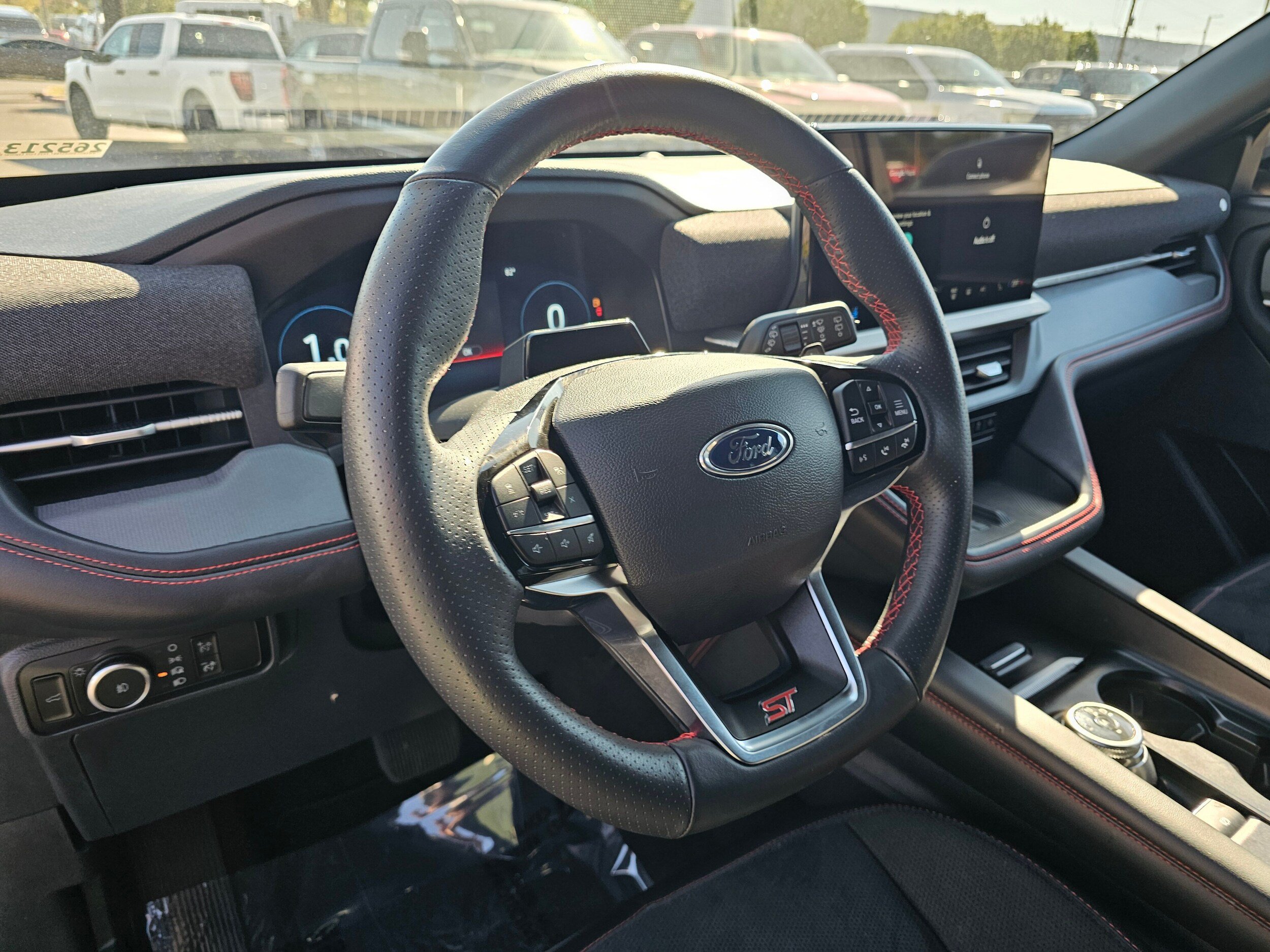 Used 2025 Ford Explorer ST w/ Sun And Sound Package AWD/4WD image 24
