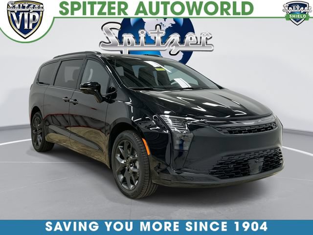 New 2027 Chrysler Pacifica Limited w/ S Appearance Package AWD/4WD image 1