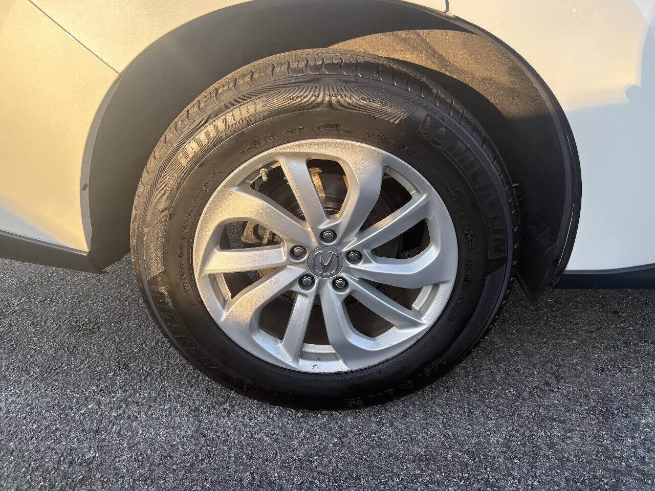 Used 2017 Acura RDX w/ Technology Package AWD/4WD image 25