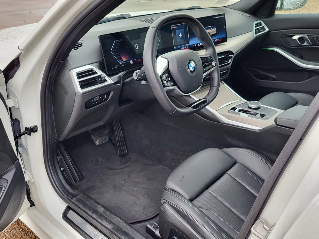 Used 2025 BMW 330i Sedan image 15