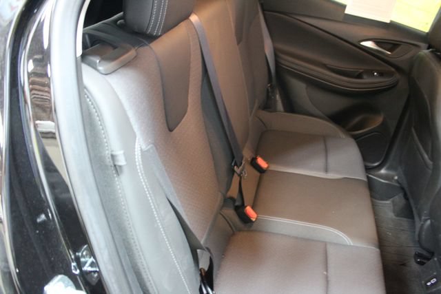 Used 2023 Buick Encore GX Preferred w/ Cold Weather Comfort Package AWD/4WD image 9