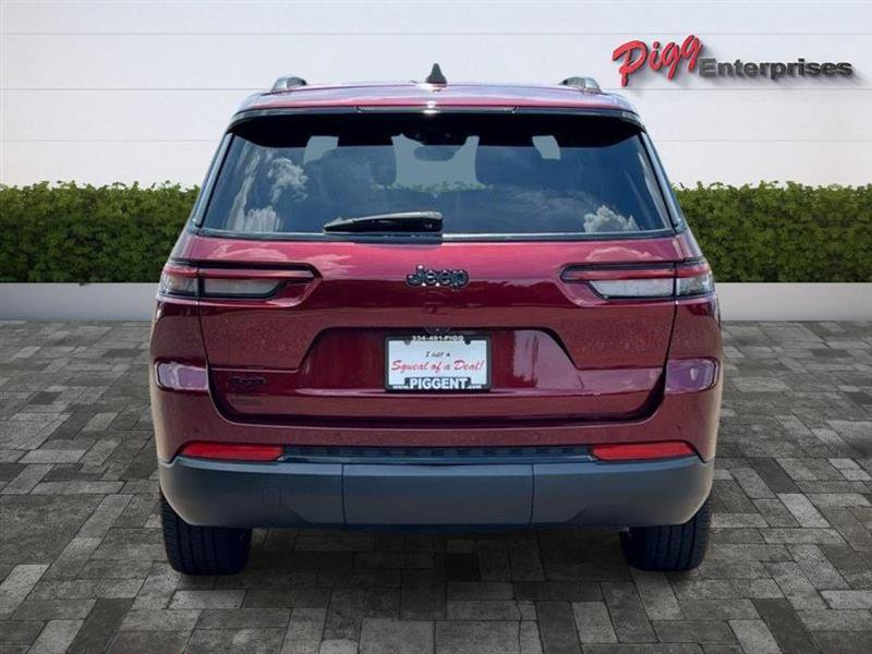 Used 2024 Jeep Grand Cherokee L Altitude AWD/4WD image 9