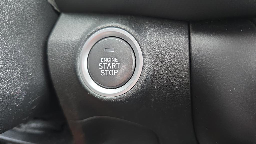 Used 2023 Hyundai Kona SEL AWD/4WD image 24