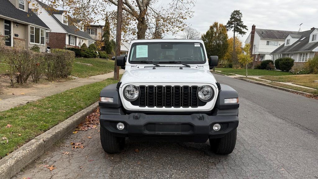 Used 2024 Jeep Wrangler Sport S image 3