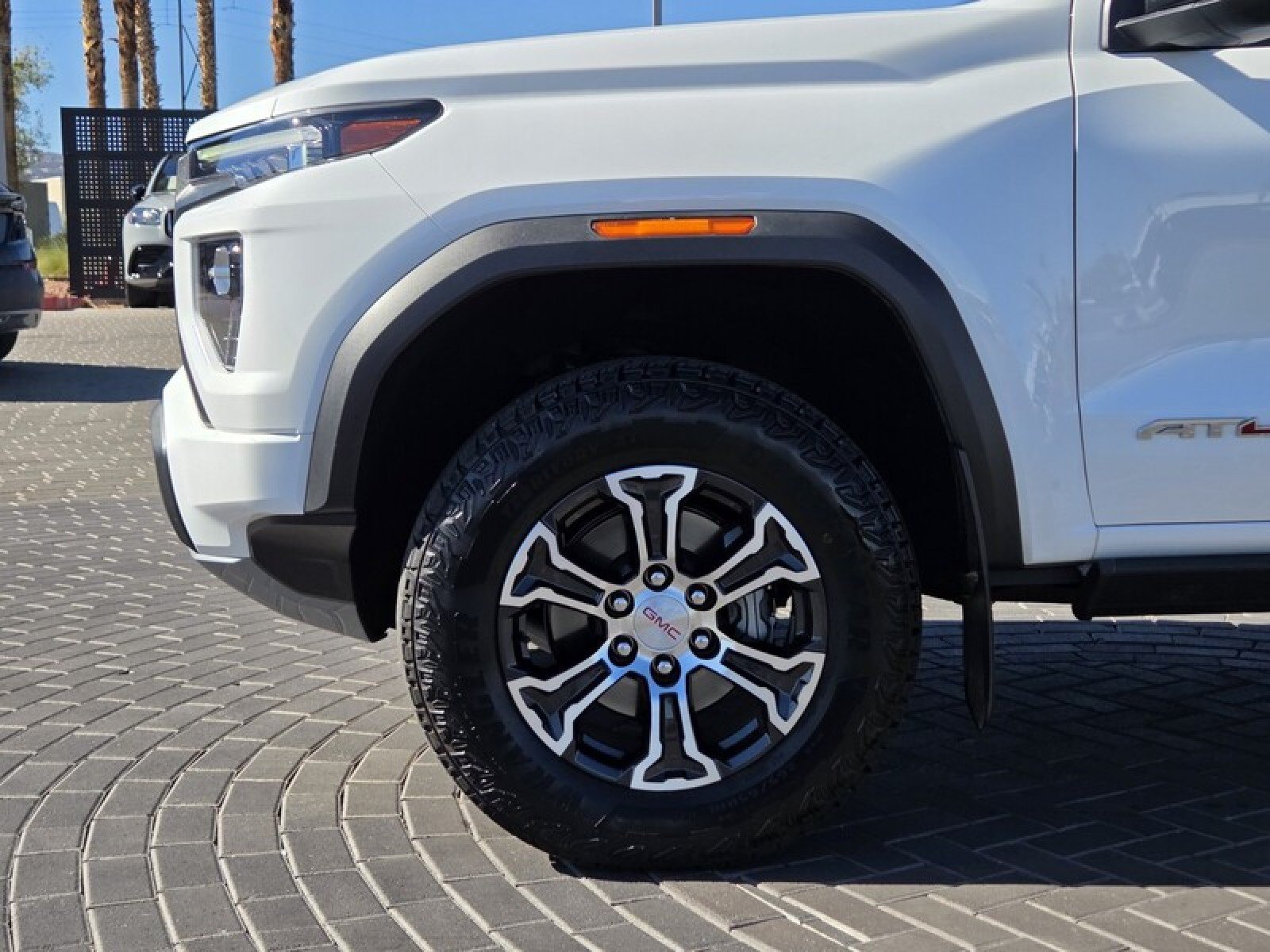 Used 2024 GMC Canyon AT4 w/ Canyon Safety Plus Package AWD/4WD image 12