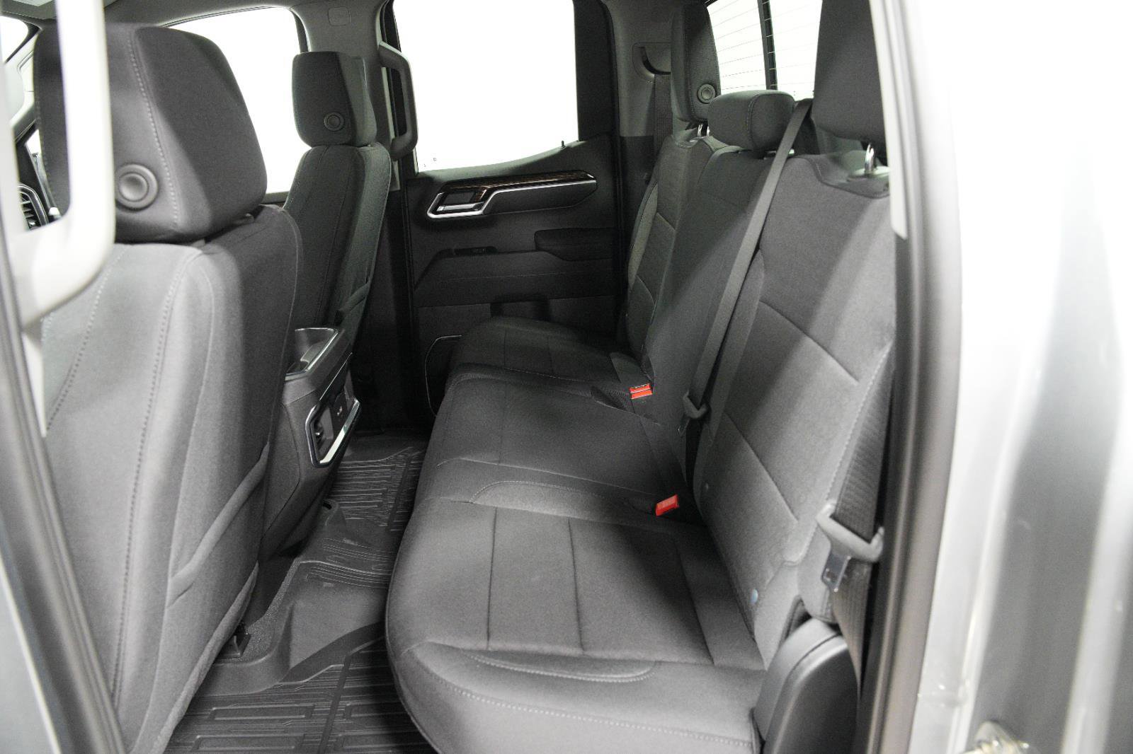 New 2025 GMC Sierra 1500 Elevation image 19