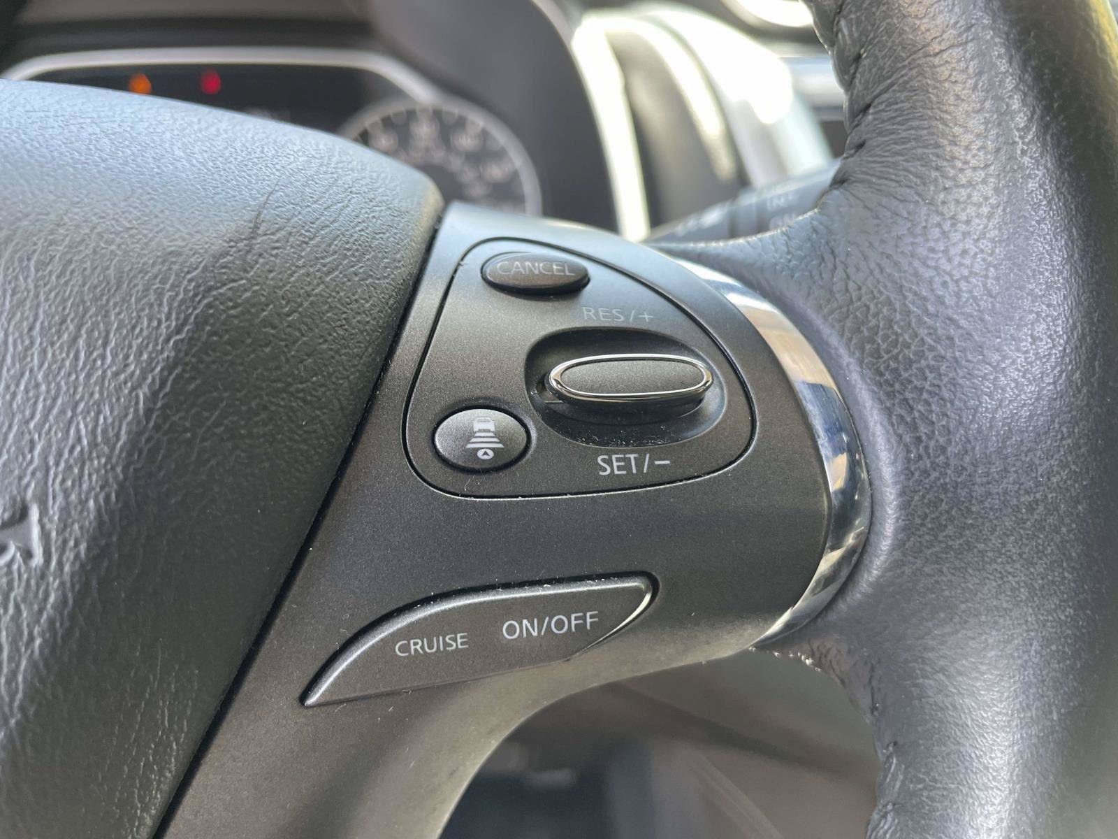 Used 2023 Nissan Murano SV FWD image 8