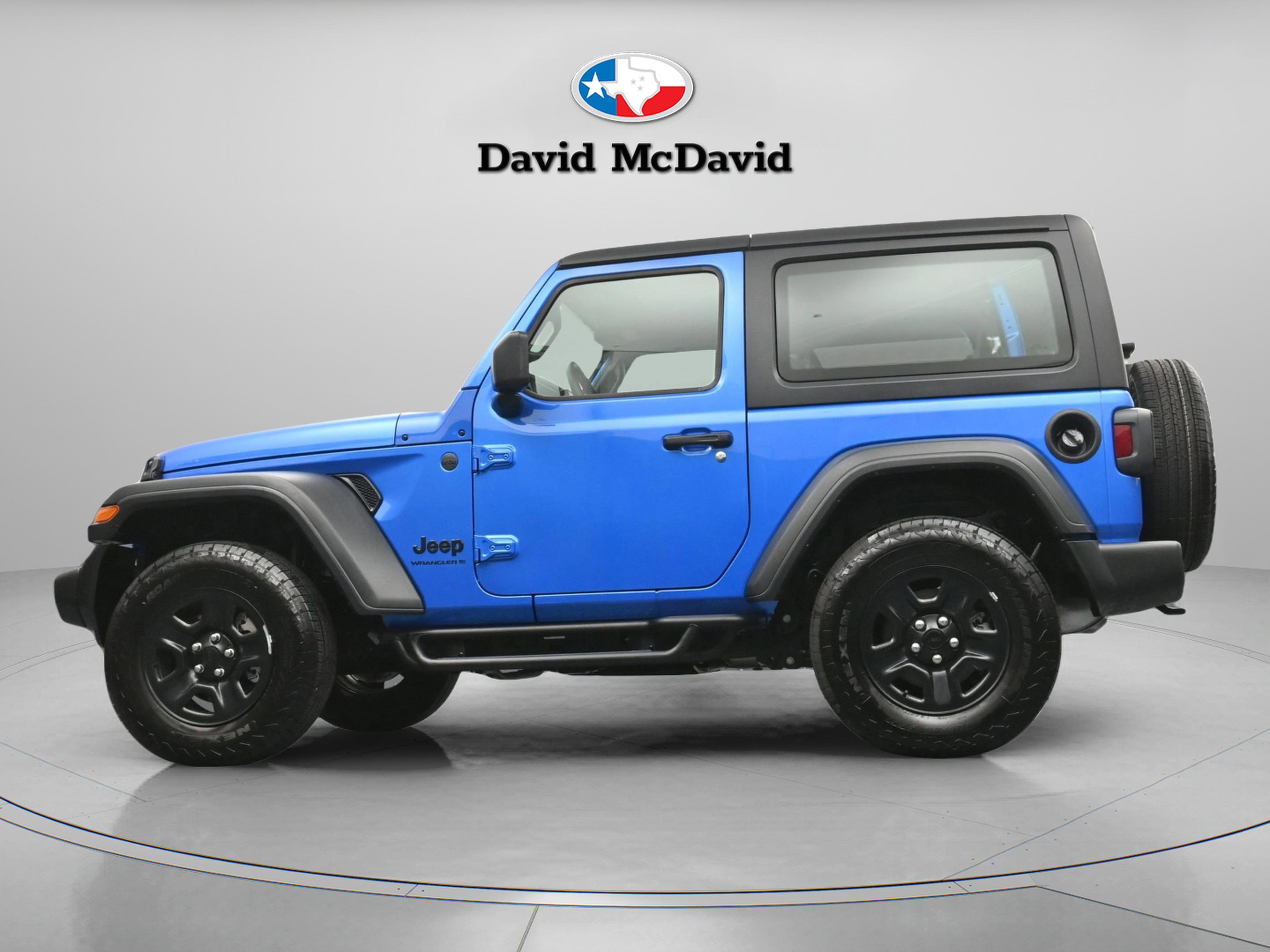 Used 2025 Jeep Wrangler Sport image 7