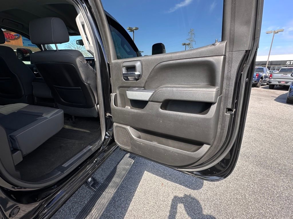 Used 2015 Chevrolet Silverado 2500 LT w/ LT Convenience Package AWD/4WD image 17